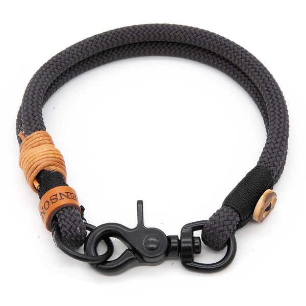 Handgefertigtes Tau-Hundehalsband 8 mm mit Karabiner, Charcoal Charm - exklusiv im designgeschützten Stil