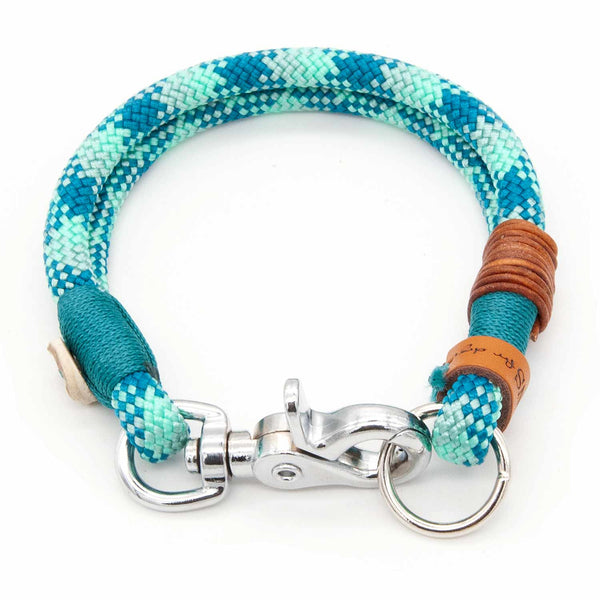 Handgefertigtes Tau-Hundehalsband 8 mm mit Karabiner, Emerald Elegance - exklusiv im designgeschützten Stil