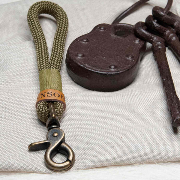 Lanyard / Keychain - Schlüsselanhänger aus Tau in Oliv